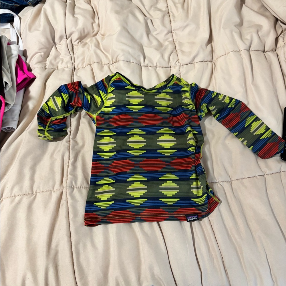 Patagonia Kids base layer Shirt - Blue, Green, Red Pattern